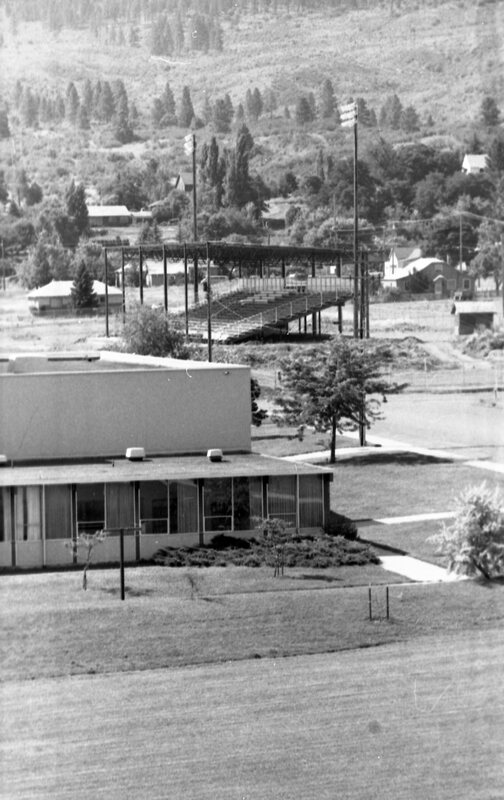 1984 Stadium 03