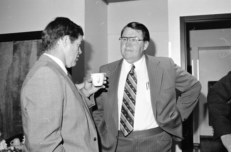 1986 Employees, Reception 11
