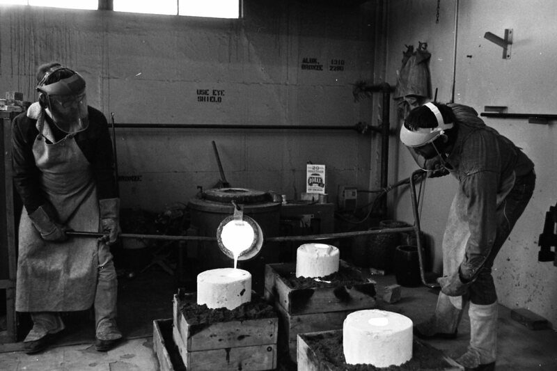1977 Sculpture Class, Casting 11