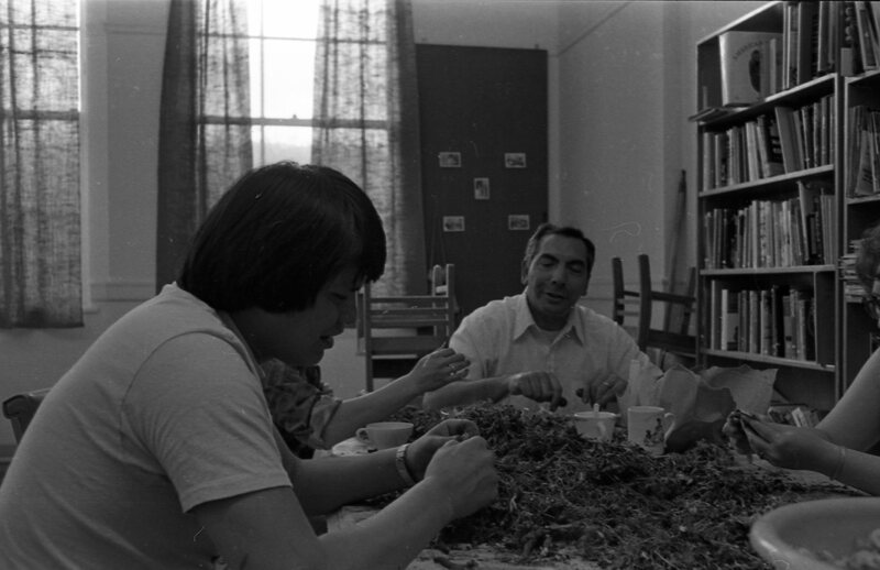 1977 Native American Root Feast, Preparation 04