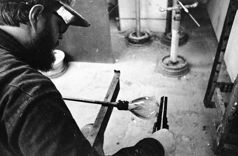 1974 Art, Glass Sculpting 10