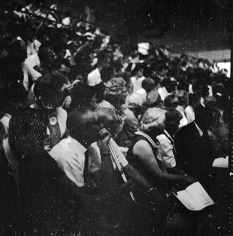 1970 Graduation, Audience 01