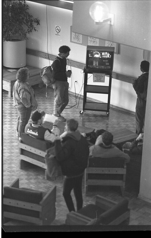 1991 Hoke Hall Lounge 02