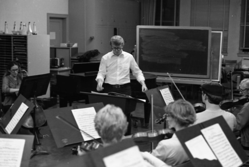 1981 Symphony Orchestra, Rehearsal 17