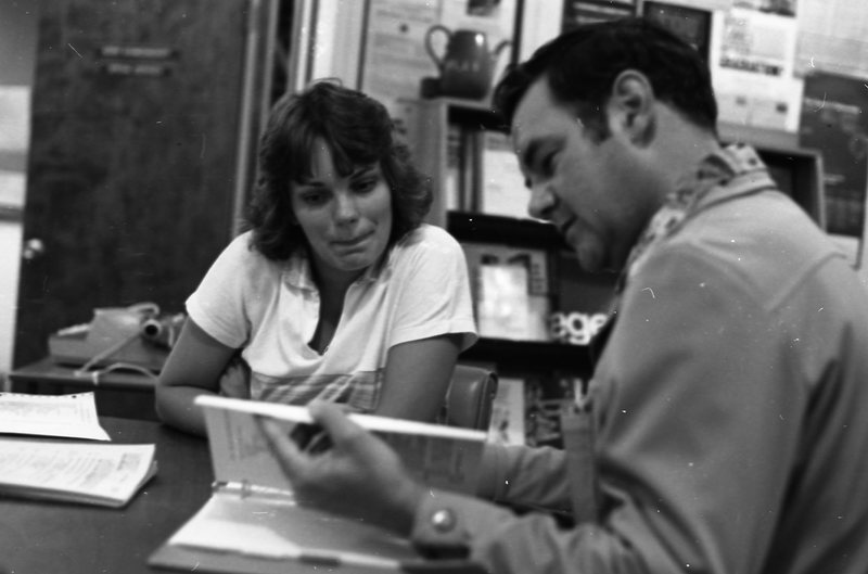 1980 Student, Consults Professor 04