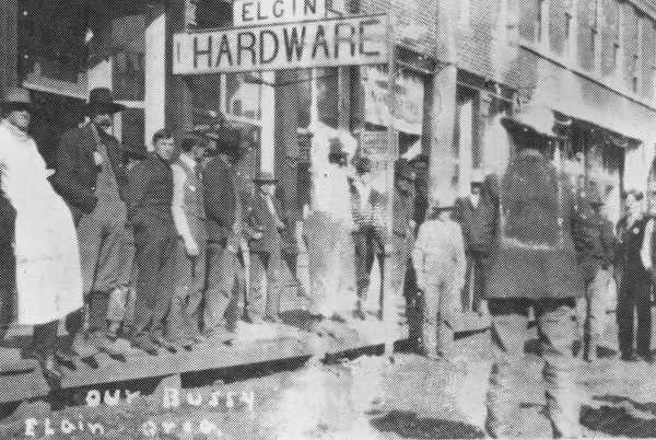 Elgin, Hardware Store 2