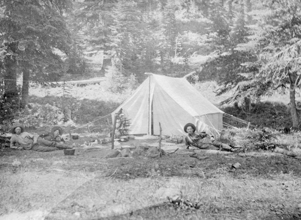 Reuter Group-G, Camping 4