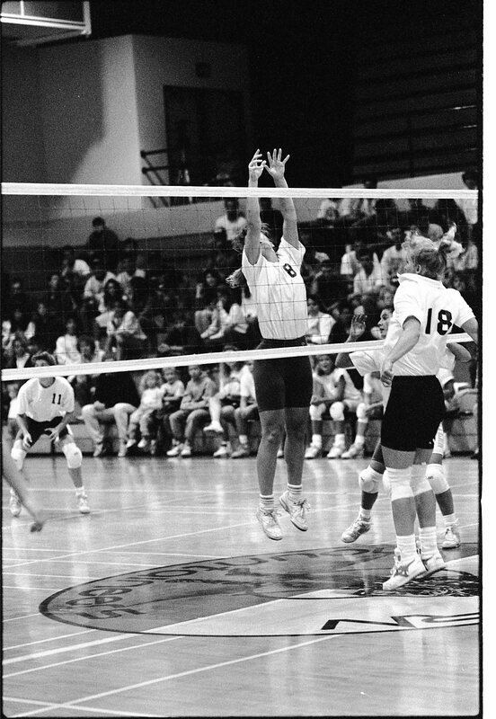 1991 Volleyball Action, Lewis & Clark at EOSC 15