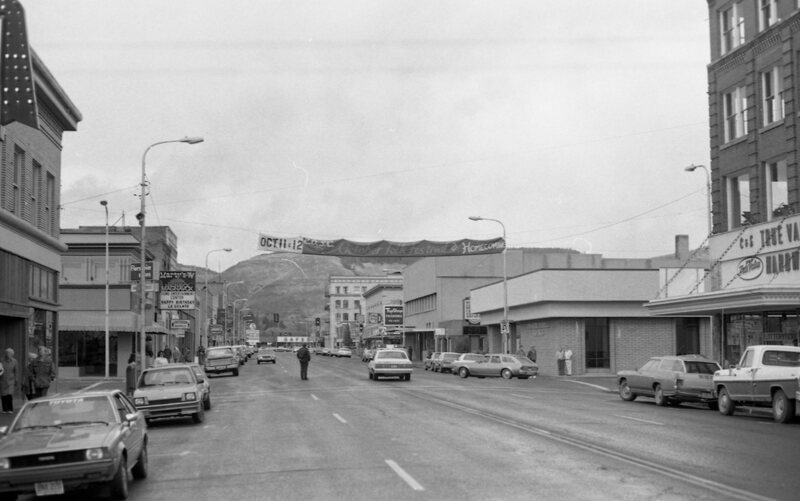 1985 Octoberfest, Street Scene 04