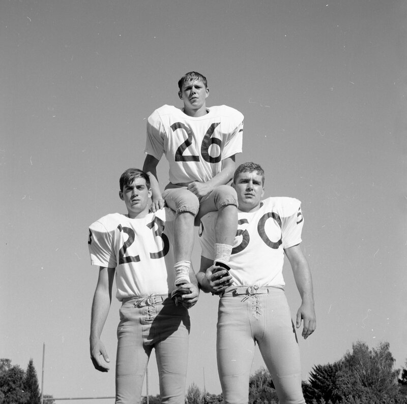 1968 Football Players 16