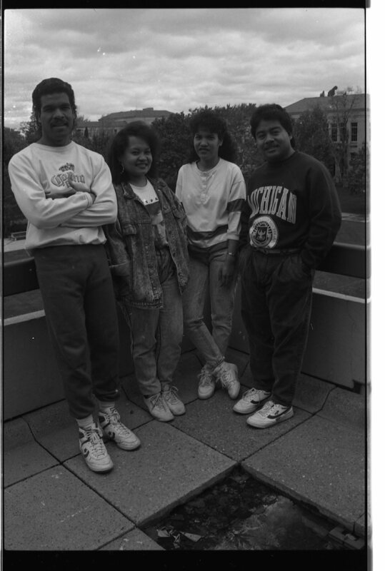1989 Students, Outdoors 39