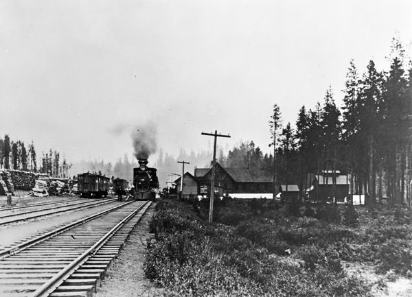 Kamela, Railroad Depot 2