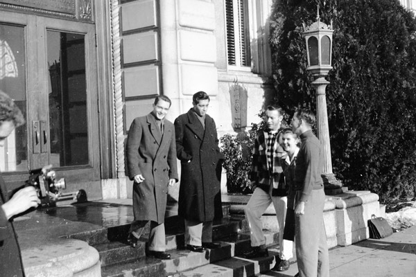 1947-48 Students, Outdoors
