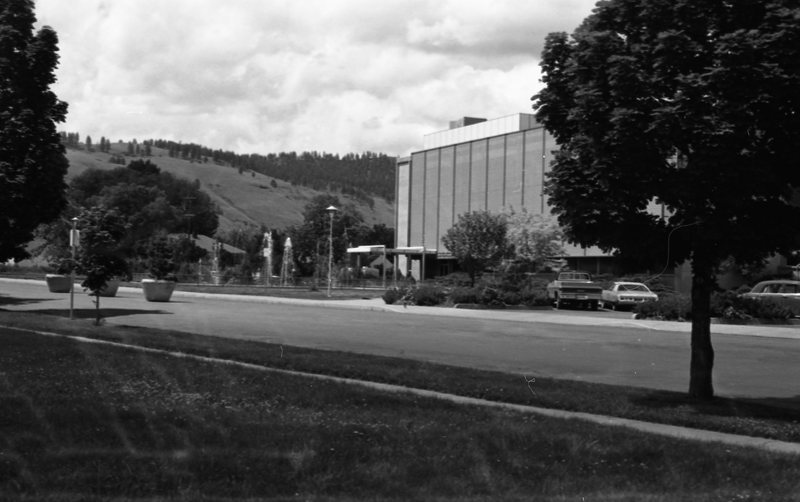 1981 Badgley Hall 01
