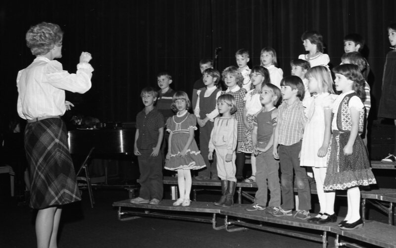 1983 Ackerman Elementary School, Christmas Program 03