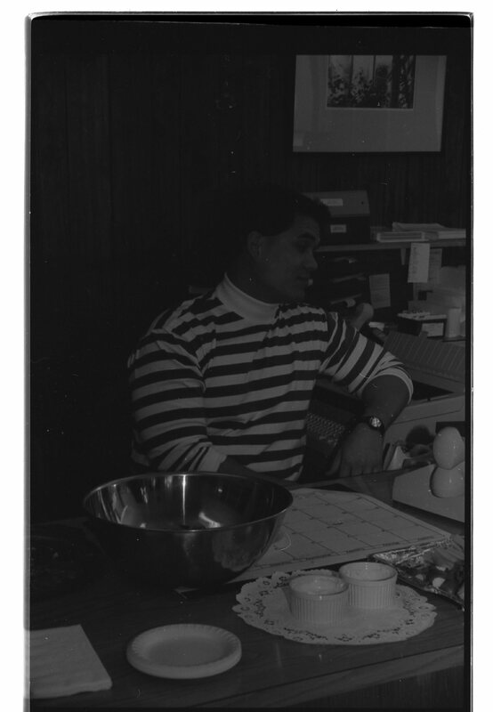 1989 Employees, Party 02