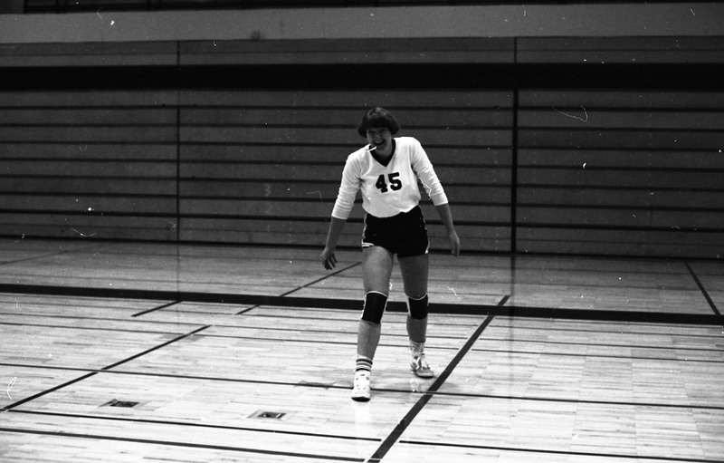 1980 Women's Volleyball Players 13