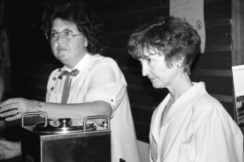 1988 Awards Assembly Reception 03