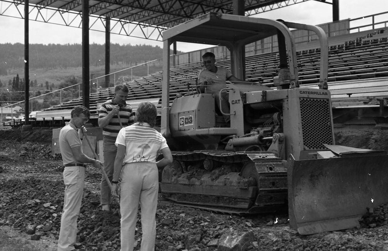 1984 Stadium Construction 15