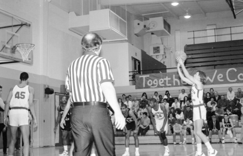 1988 Basketball Action, WOU at EOSC 06
