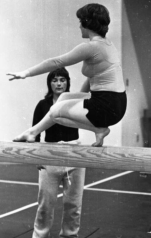 1974 Gymnastics, Balance Beam 02