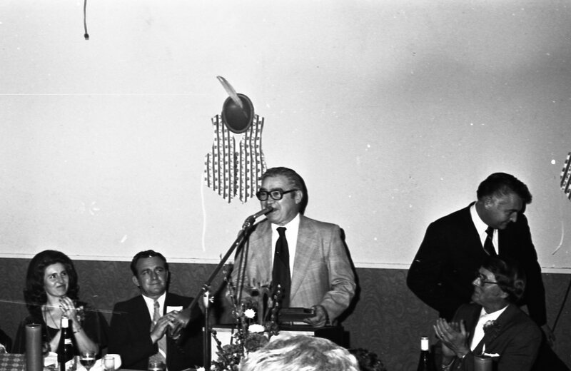 1977 Chamber of Commerce Awards Banquet, Carlos Easley 04