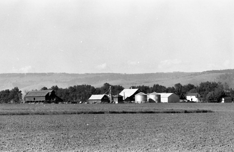 1982 Grande Ronde Valley, Farms 06