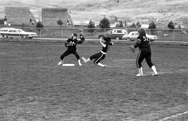 1982 Women's Softball Game - EOSC vs. SOSC 06