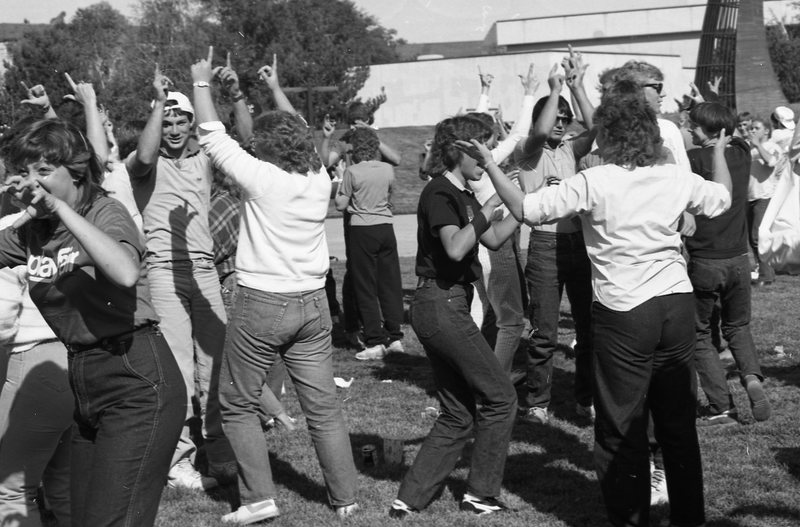 1985 Orientation, Activity 01