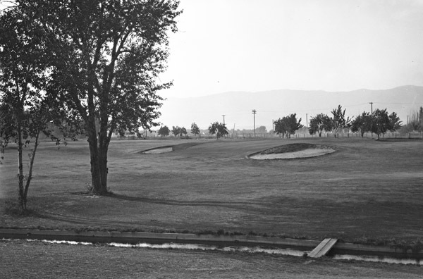 Island City, Golf Course 11