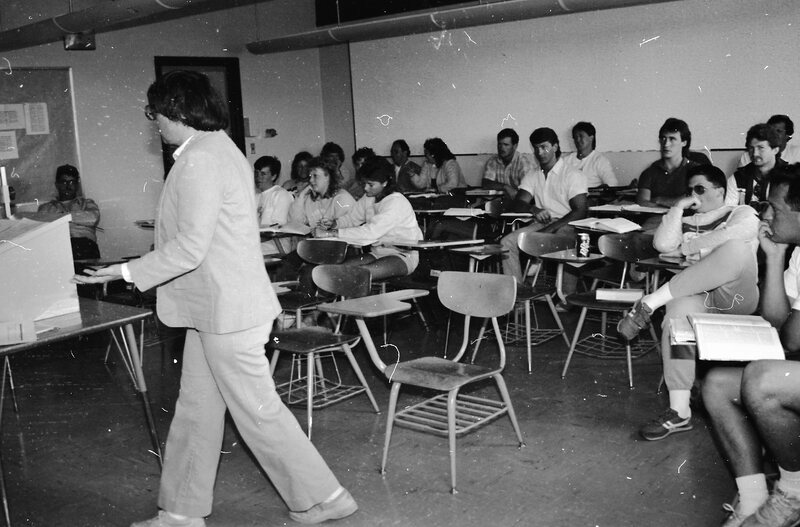 1987 Classroom, Peggy Anderson Lecture 04