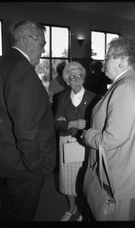 1990 Loso Hall Gallery Reception 37