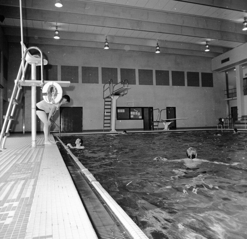 1972 Swimming Class 11
