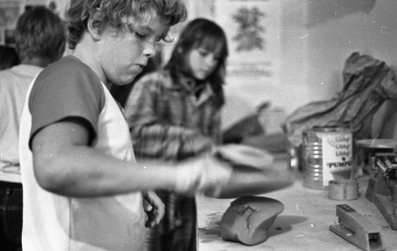 1979 Children Study Ceramics 01