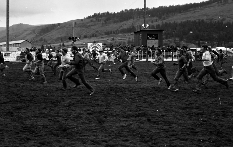 1982 EOSC Rodeo, Cow Milking 05