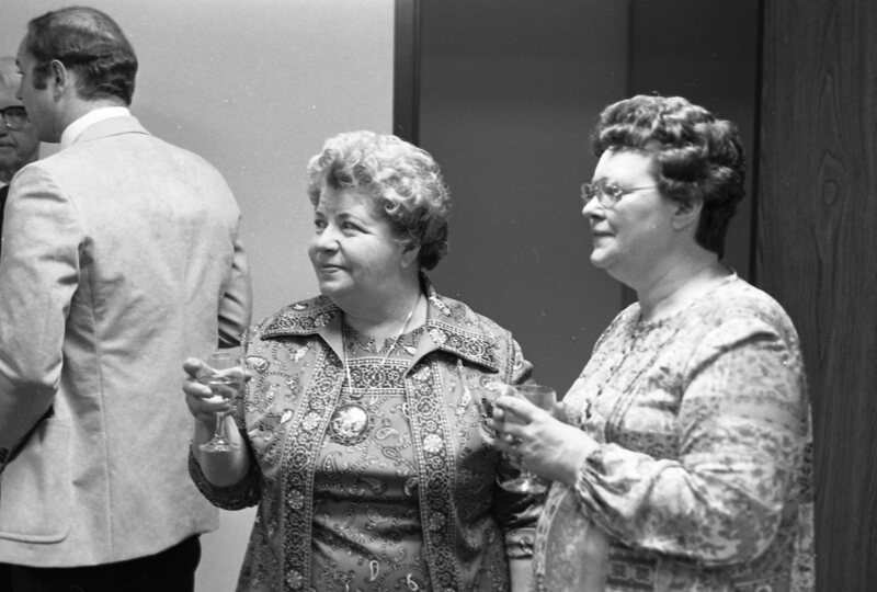 1978 Foundation Annual Banquet Social Hour 03