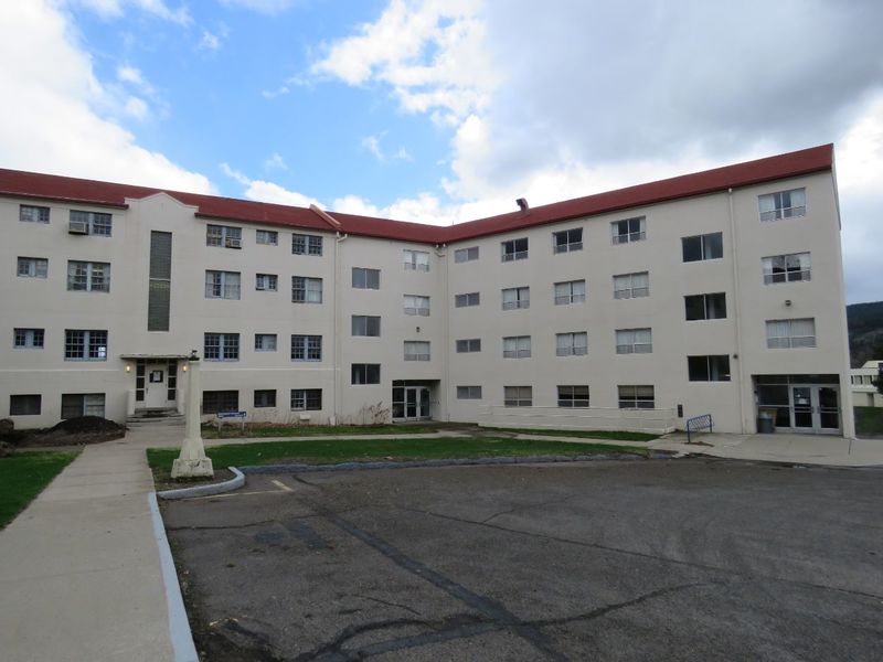 Dorian and Hunt Hall 107