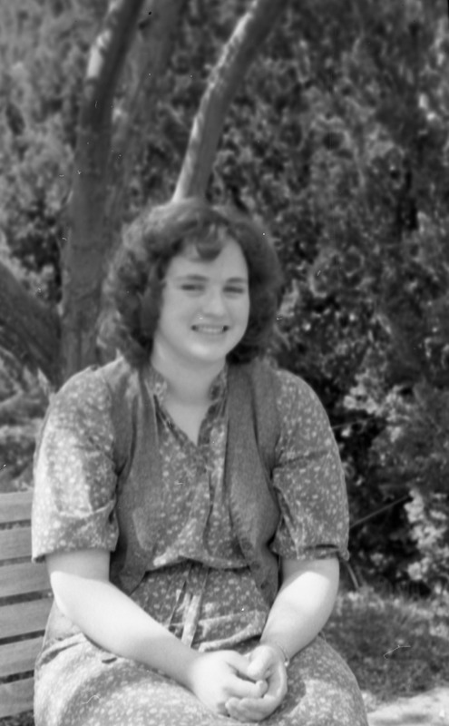 1981 Student, Woman 01