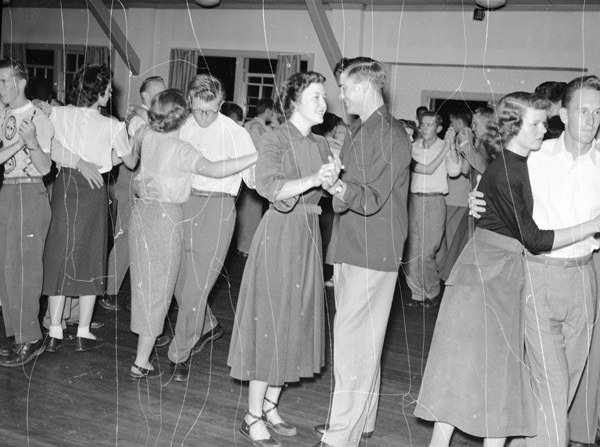 1949-50 Dance, Fall Mixer 12