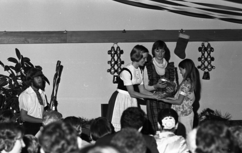 1977 Intercultural Entertainment 14