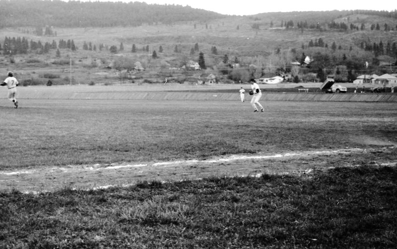 1983 Baseball Action, EOSC vs. WSU 01