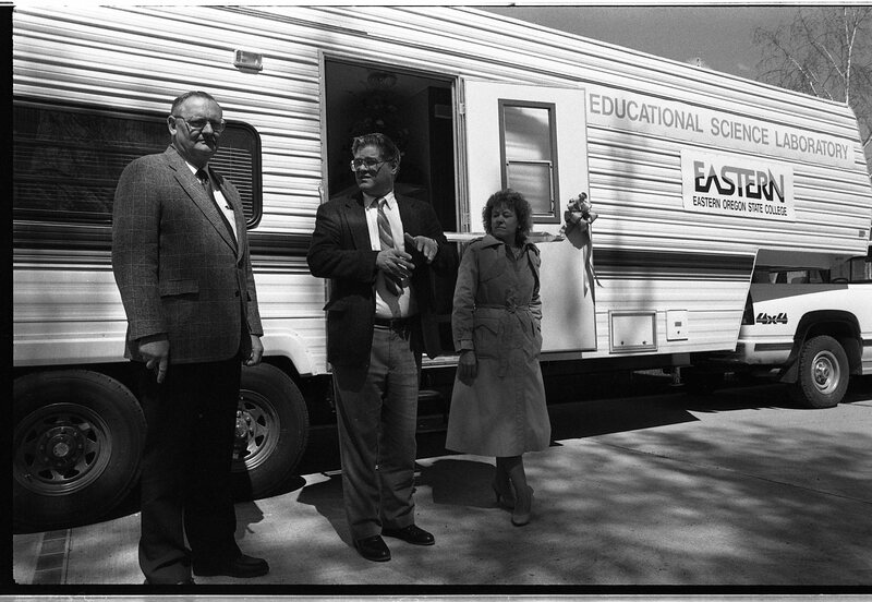 1991 Mobile Laboratory, Ribbon Cutting 11