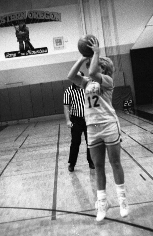 1987 Women's Basketball Action, George Fox at EOSC 35
