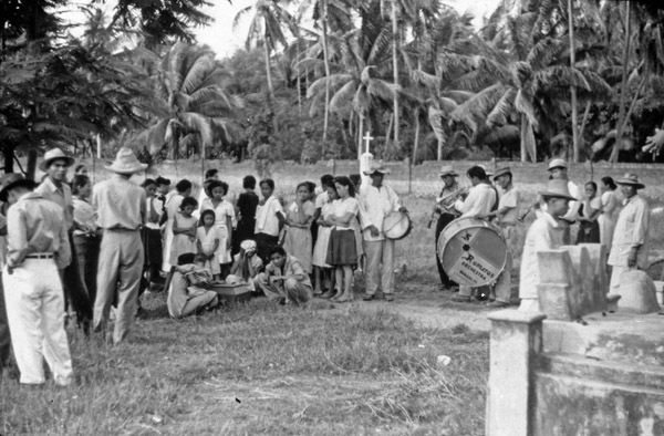 Binmaley Cemetery Funeral 5