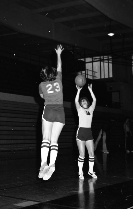 1979 Women's Basketball Action 10