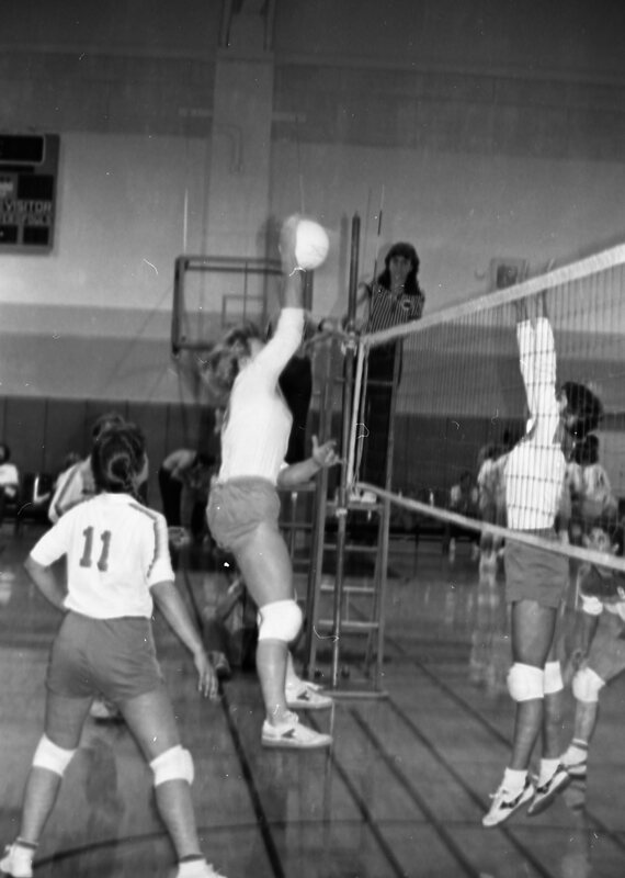 1984 Volleyball Action 06