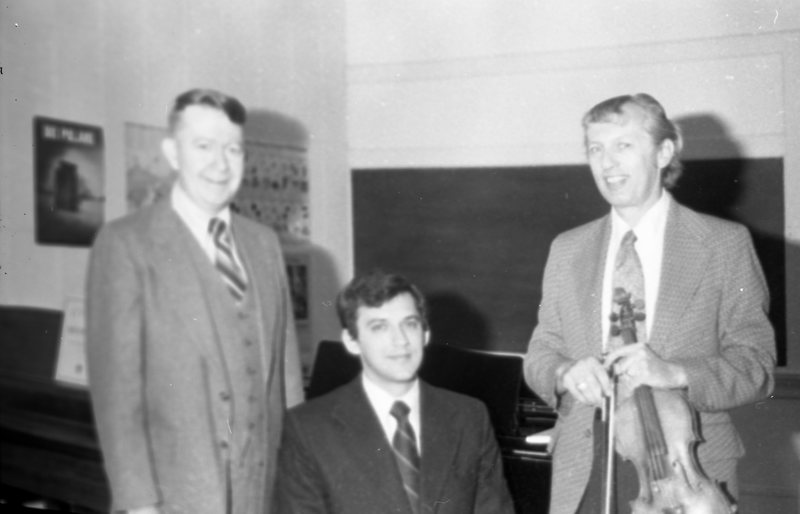 1979 Employees, Music 03
