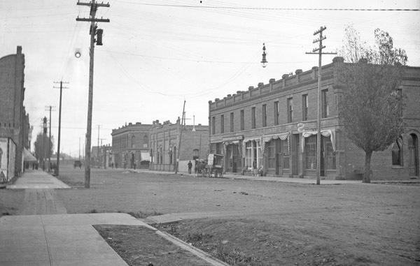 La Grande, Street Scene 42