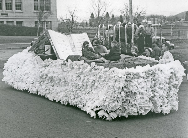 1949 Parade, Float Staging Area 1