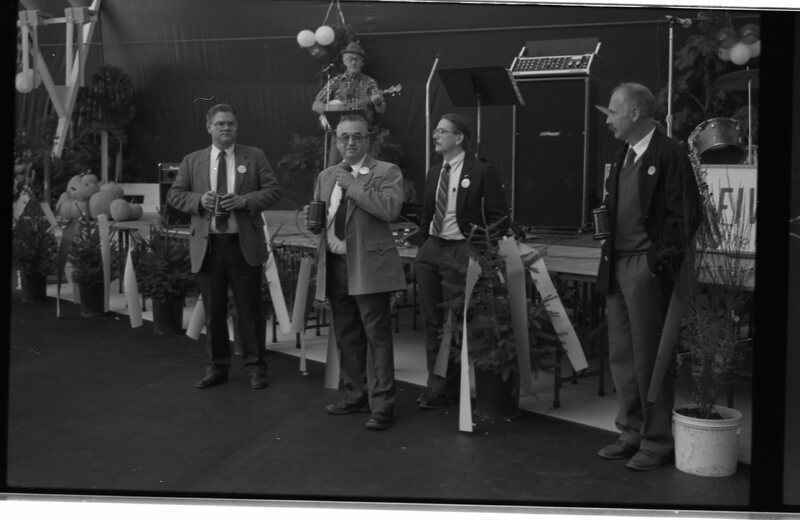 1989 Homecoming Officials 08